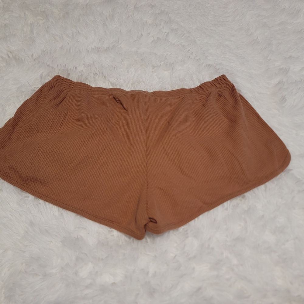 Sold - Picture 3 of 6